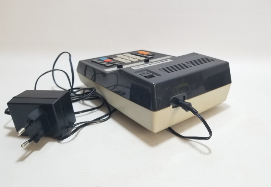 ANTİKA ELEKTRİKLİ HESAP MAKİNESİ