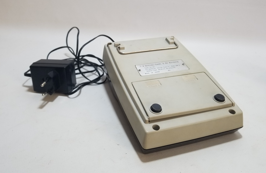 ANTİKA ELEKTRİKLİ HESAP MAKİNESİ