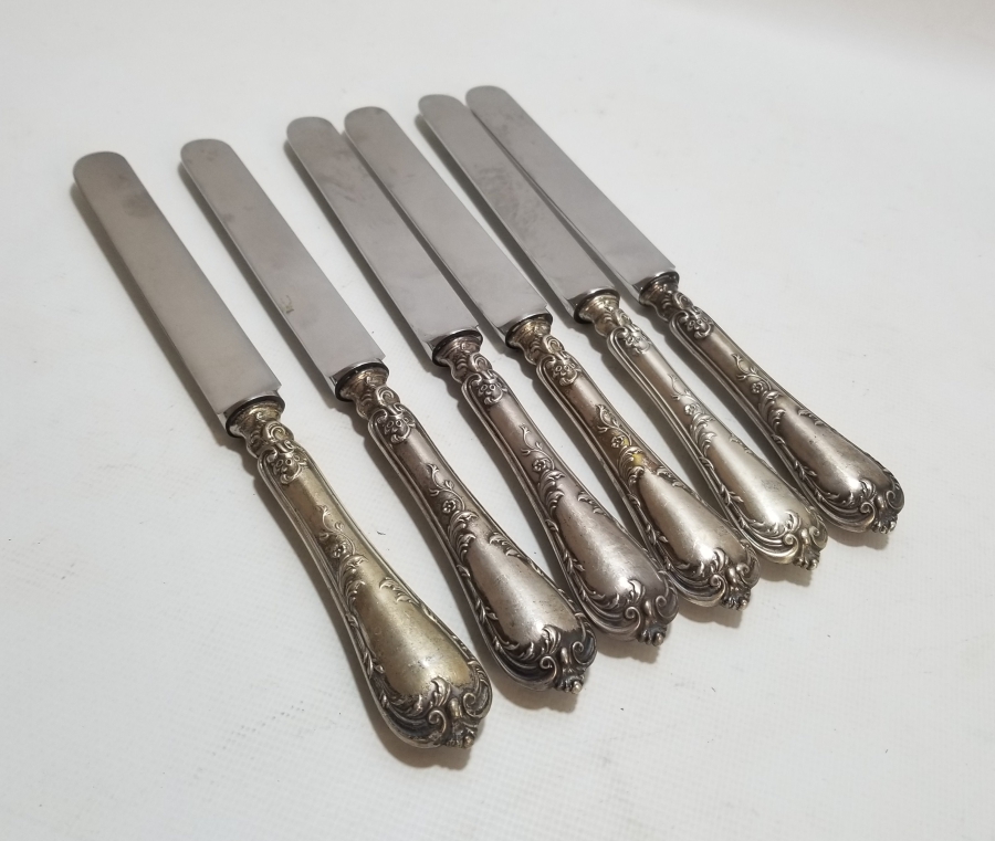 ÜZERİ İNSİYALLİ ANTİKA GÜMÜŞ KAPLAMA YEMEK BIÇAĞI TAKIMI