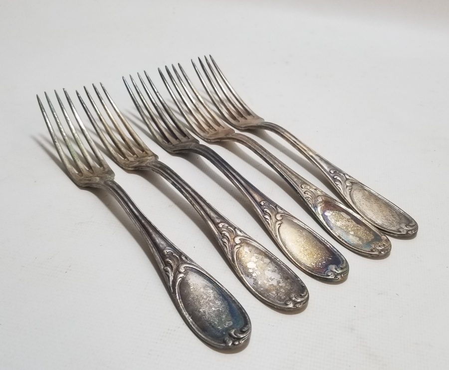 KABARTMA İŞÇİLİKLİ GÜMÜŞ KAPLAMA 5 ADET ANTİKA ÇATAL