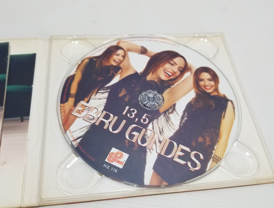 İMZALI EBRU GÜNDEŞ ALBÜMÜ