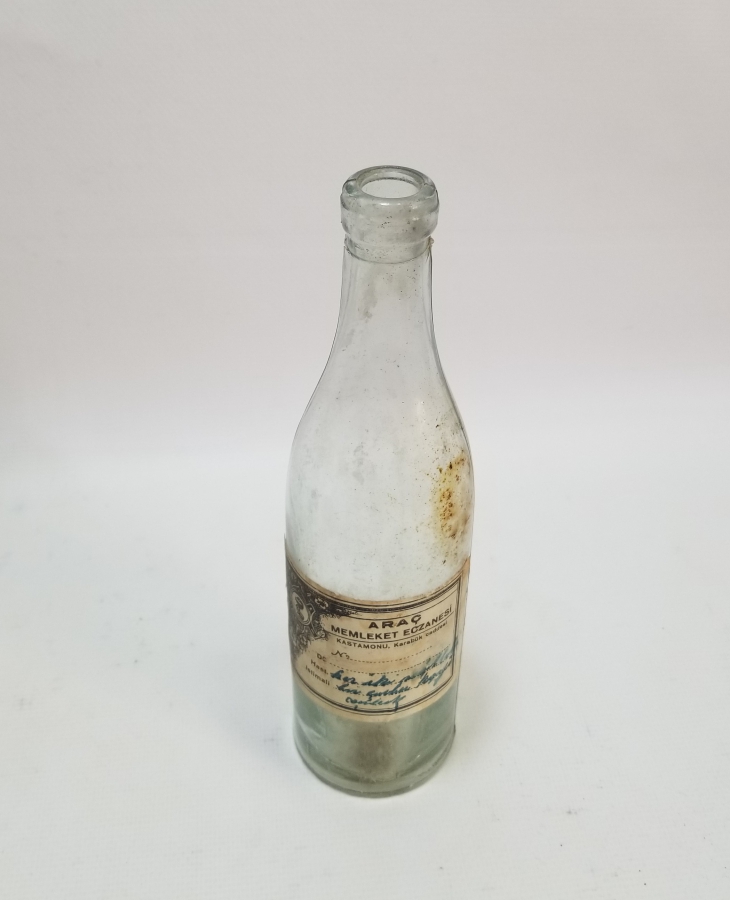 ORİJİNAL ETİKETİYLE ANTİKA ECZACI ŞİŞESİ