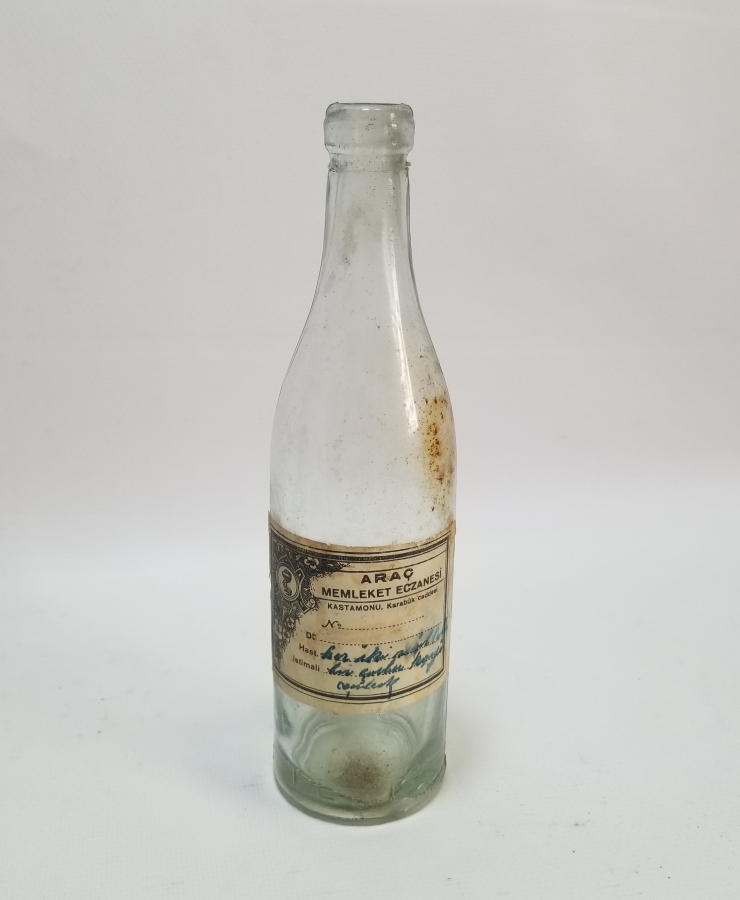 ORİJİNAL ETİKETİYLE ANTİKA ECZACI ŞİŞESİ