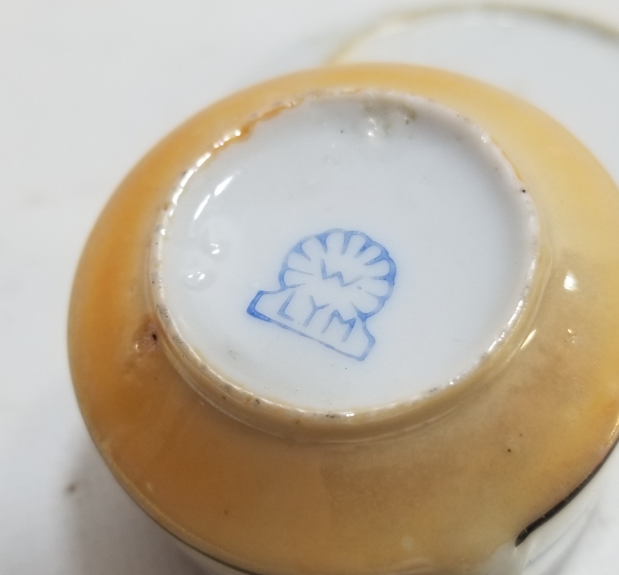 ANTİKA PORSELEN KAHVE FİNCANI