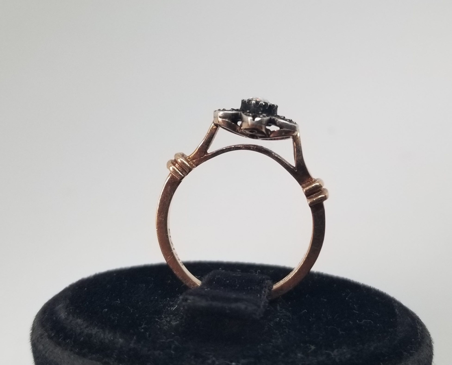 ÖZEL KESİM ELMASLI ALTIN YÜZÜK