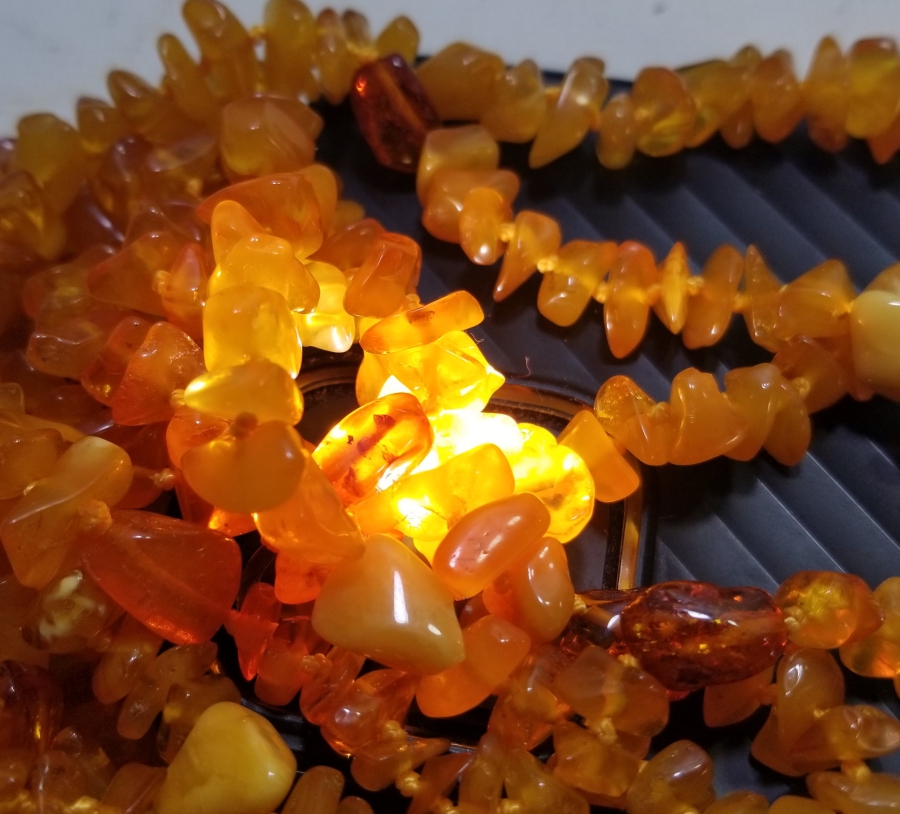 BÜYÜK BOY NADİR RENKTE DAMLA KEHRİBAR GERDANLIK