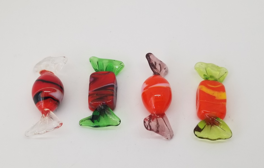 BAYRAM ŞEKERİ FORMUNDA YAPILMIŞ ANTİKA MURANO ŞEKER LOTU