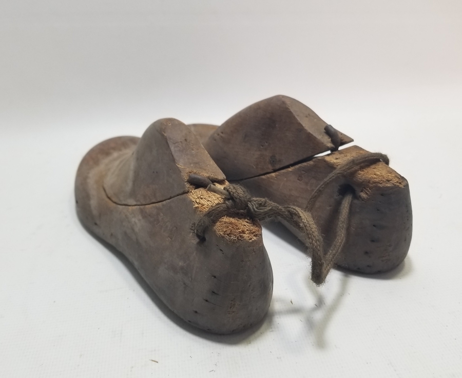 OSMANLI DÖNEMİ EL YAPIMI AHŞAP AYAKKABICI KALIBI