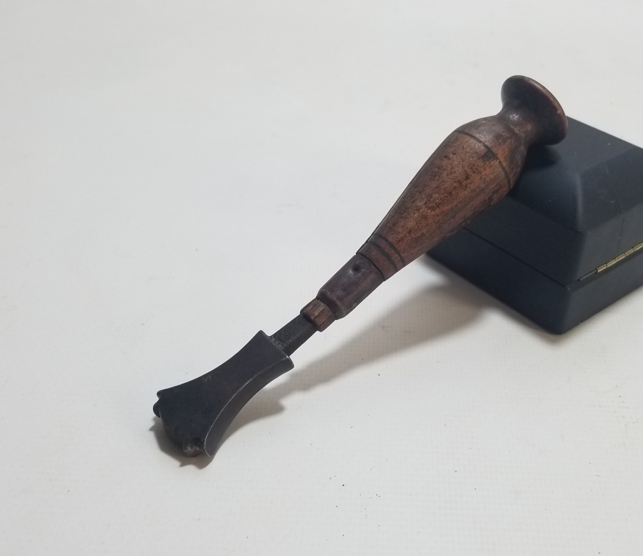 ÜZERİ OSMANLICA YAZILI OSMANLI DÖNEMİ NADİR CİLTCİ EL ALETİ