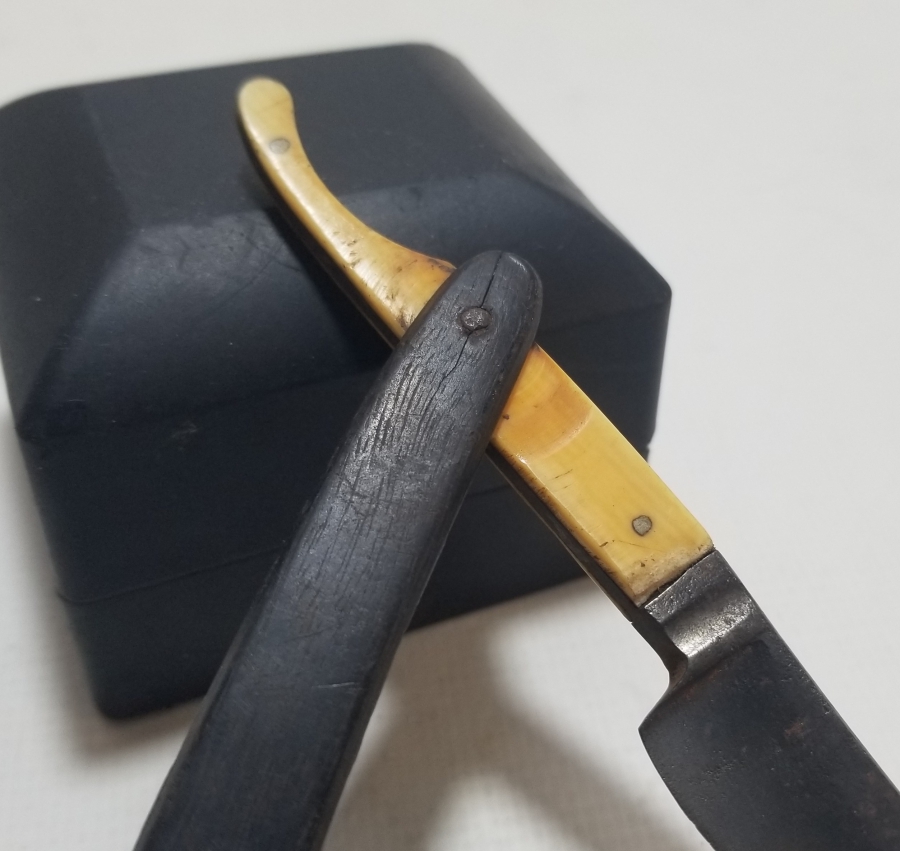 OSMANLI DÖNEMİ FİLDİŞİ APLİKLİ NADİR BERBER USTURASI