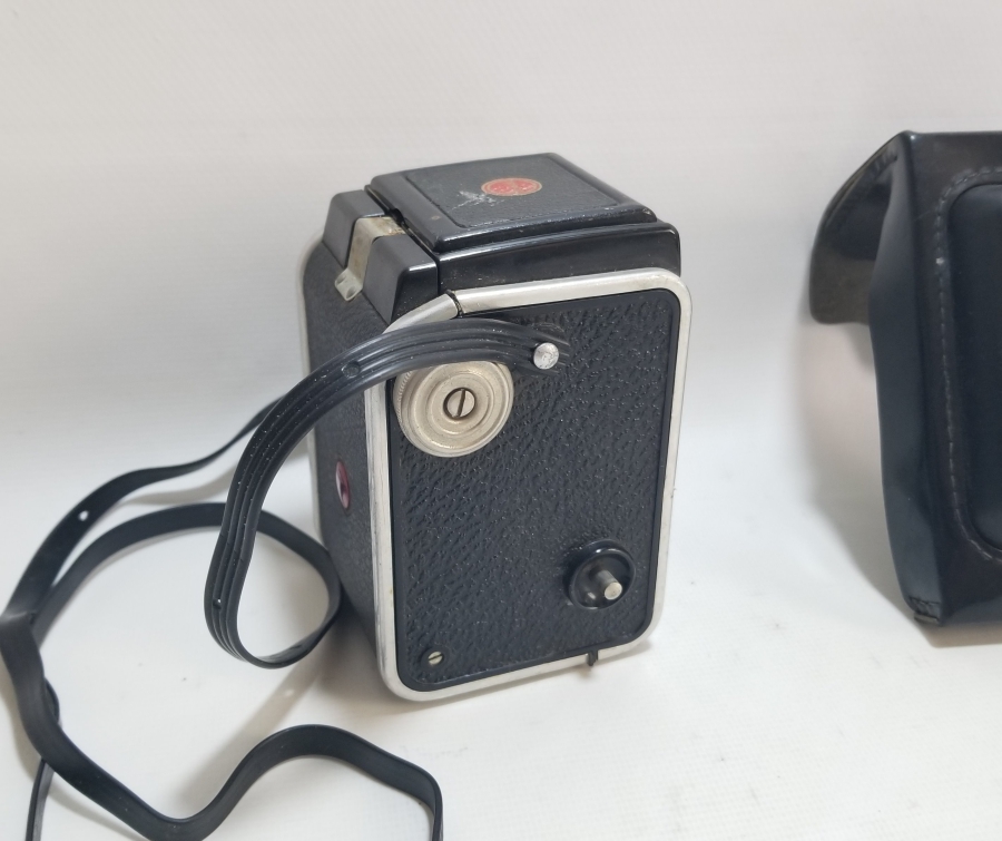 ORİJİNAL DERİ KUTUSUNDA ANTİKA KODAK FOTOĞRAF MAKİNESİ