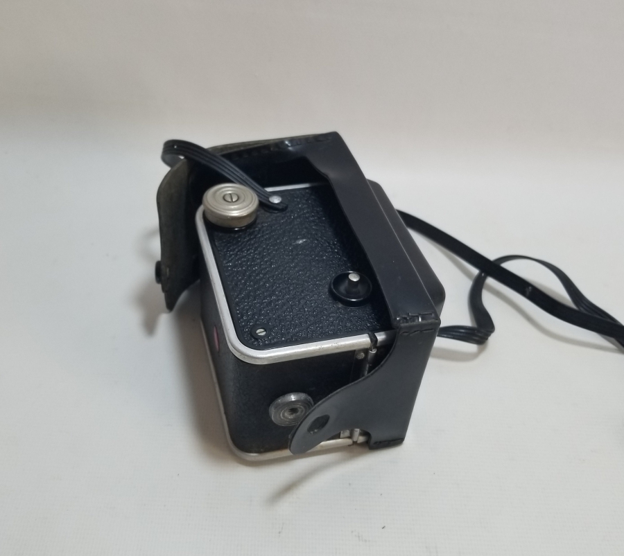 ORİJİNAL DERİ KUTUSUNDA ANTİKA KODAK FOTOĞRAF MAKİNESİ