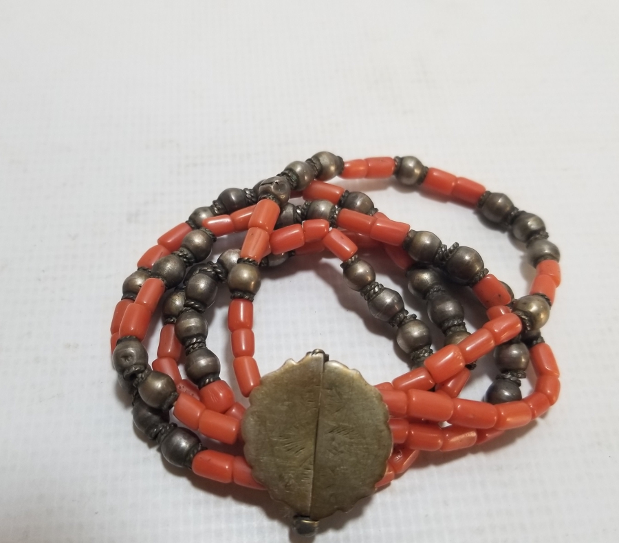 OSMANLI DÖNEMİ NADİR MERCAN TAŞLI NADİR GÜMÜŞ BİLEKLİK