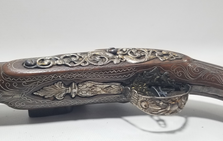 ALTIN ÇAKMA İŞÇİLİKLİ VE GÜMÜŞ APLİKLİ OSMANLI ÇİFT PİŞTOV