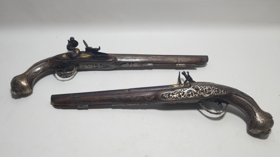 ALTIN ÇAKMA İŞÇİLİKLİ VE GÜMÜŞ APLİKLİ OSMANLI ÇİFT PİŞTOV