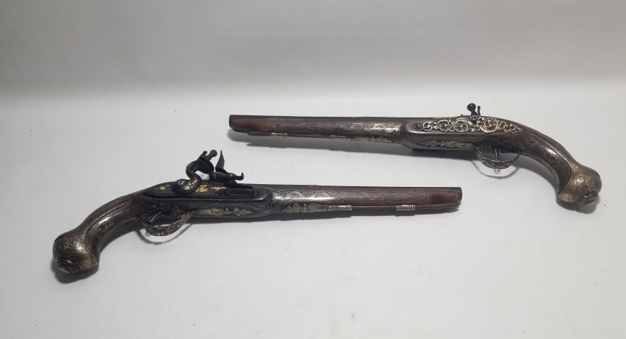 ALTIN ÇAKMA İŞÇİLİKLİ VE GÜMÜŞ APLİKLİ OSMANLI ÇİFT PİŞTOV