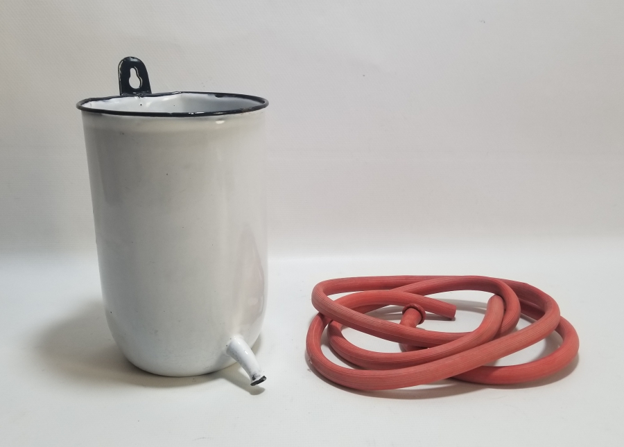 OSMANLI DÖNEMİ ÇOK NADİR ORİJİNAL HORTUMUYLA EMAYE SERUM ŞİŞESİ