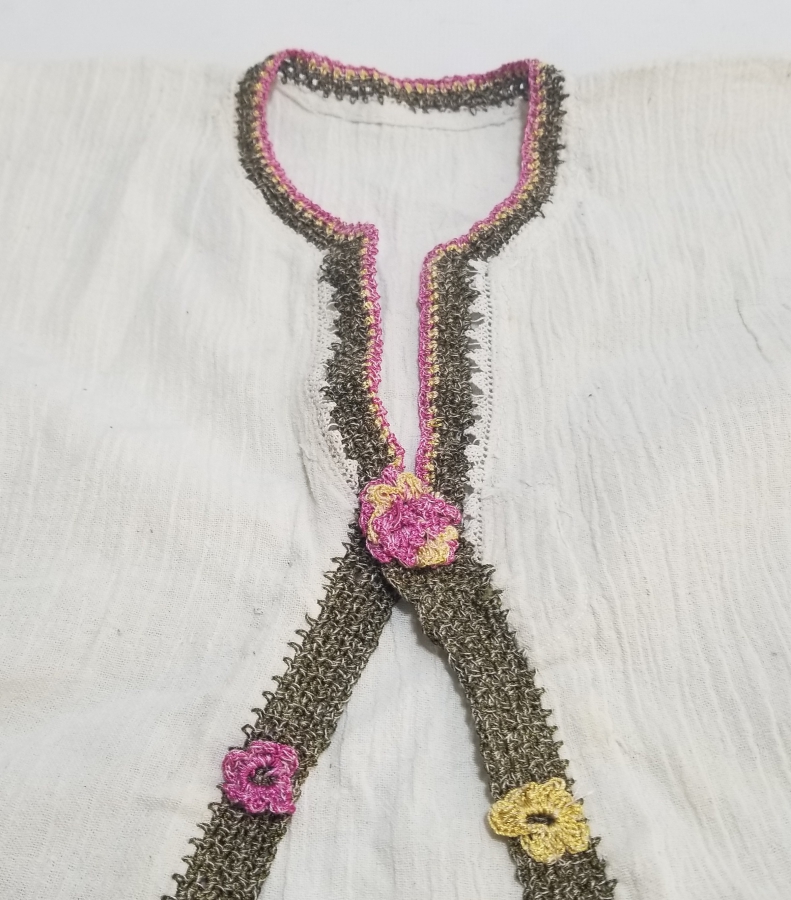 YAKA VE KOLLARI İŞLEMELİ OSMANLI DÖNEMİ EL DOKUMA NADİR ÇOCUK ENTARİSİ