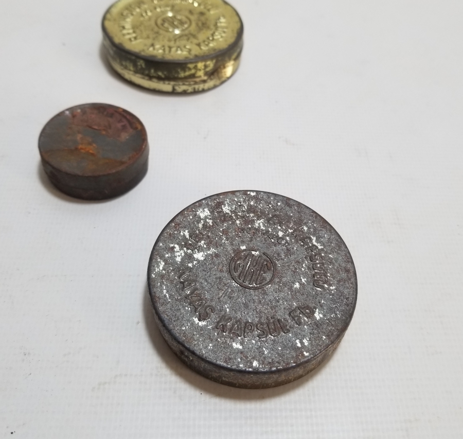 ORİJİNAL KUTULARINDA ANTİKA FİŞEK KAPSÜLLERİ LOTU