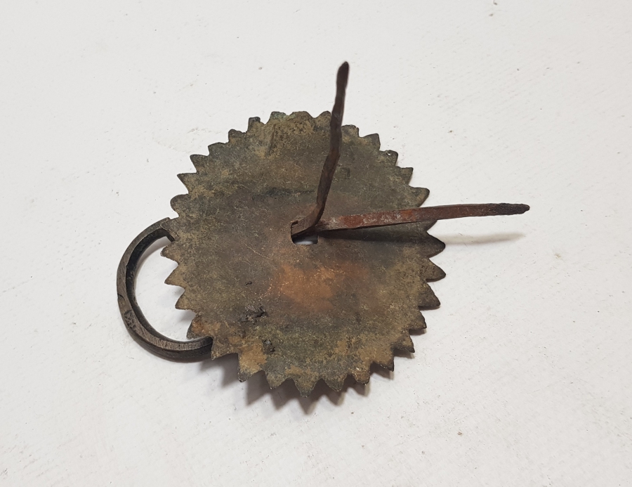 OSMANLI DÖNEMİ SALTANAT ŞEMSESİ FORMLU NADİR BRONZ KAPI TUTMACI