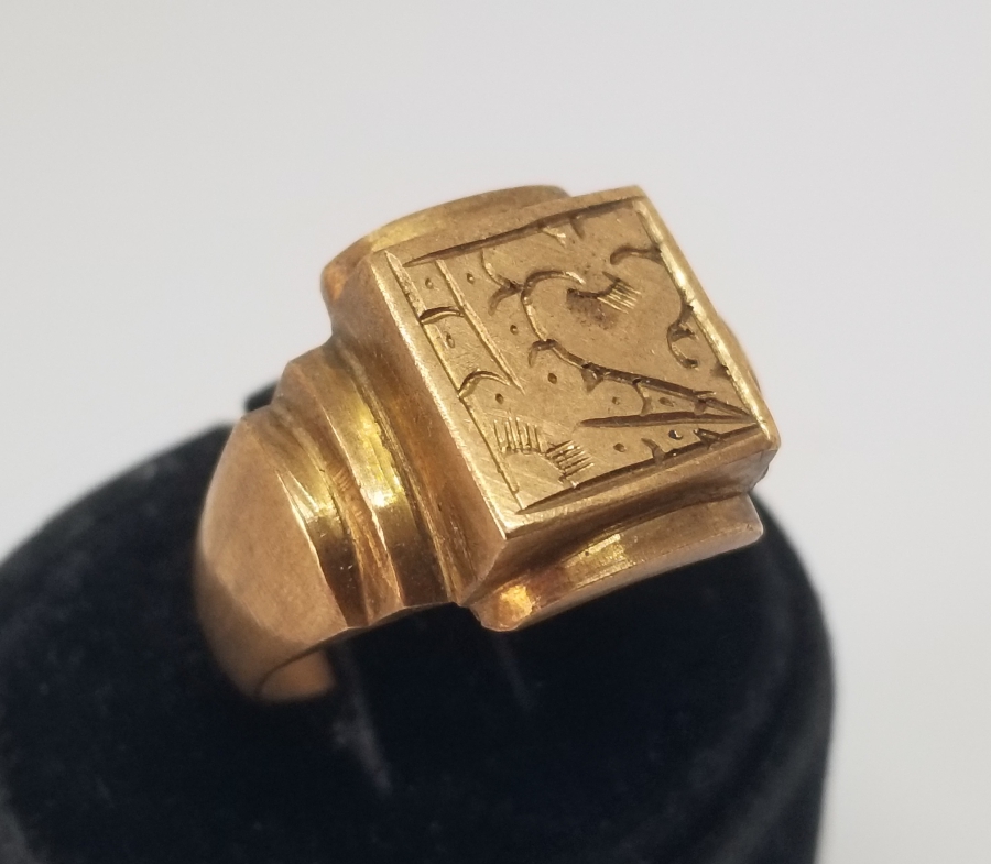 ÜZERİ KALEM İŞÇİLİKLİ ALTIN KAPLAMA ANTİKA YÜZÜK