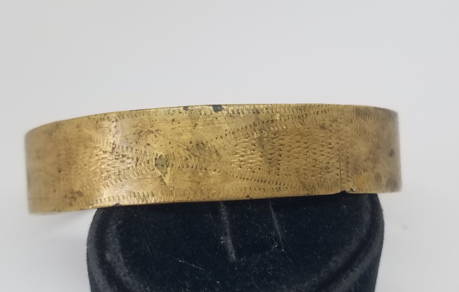 ÜZERİ İŞLEMELİ ANTİKA YEL BİLEZİĞİ - ROMATİZMA BİLEZİĞİ