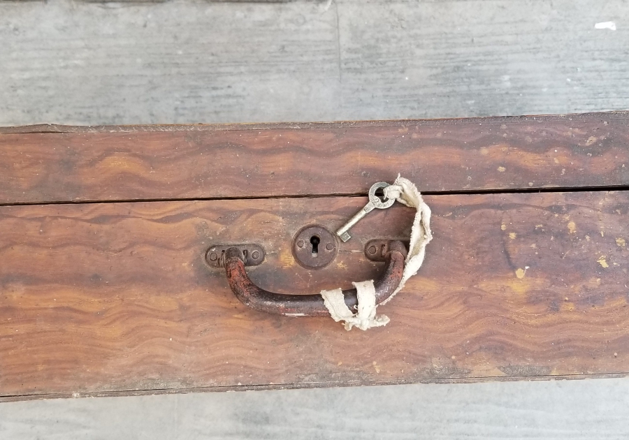 SELİMİYE CAMİ GÖRSELLİ EL YAPIMI ANTİKA AHŞAP ASKER BAVULU