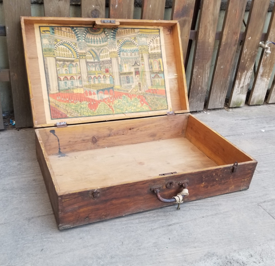 SELİMİYE CAMİ GÖRSELLİ EL YAPIMI ANTİKA AHŞAP ASKER BAVULU