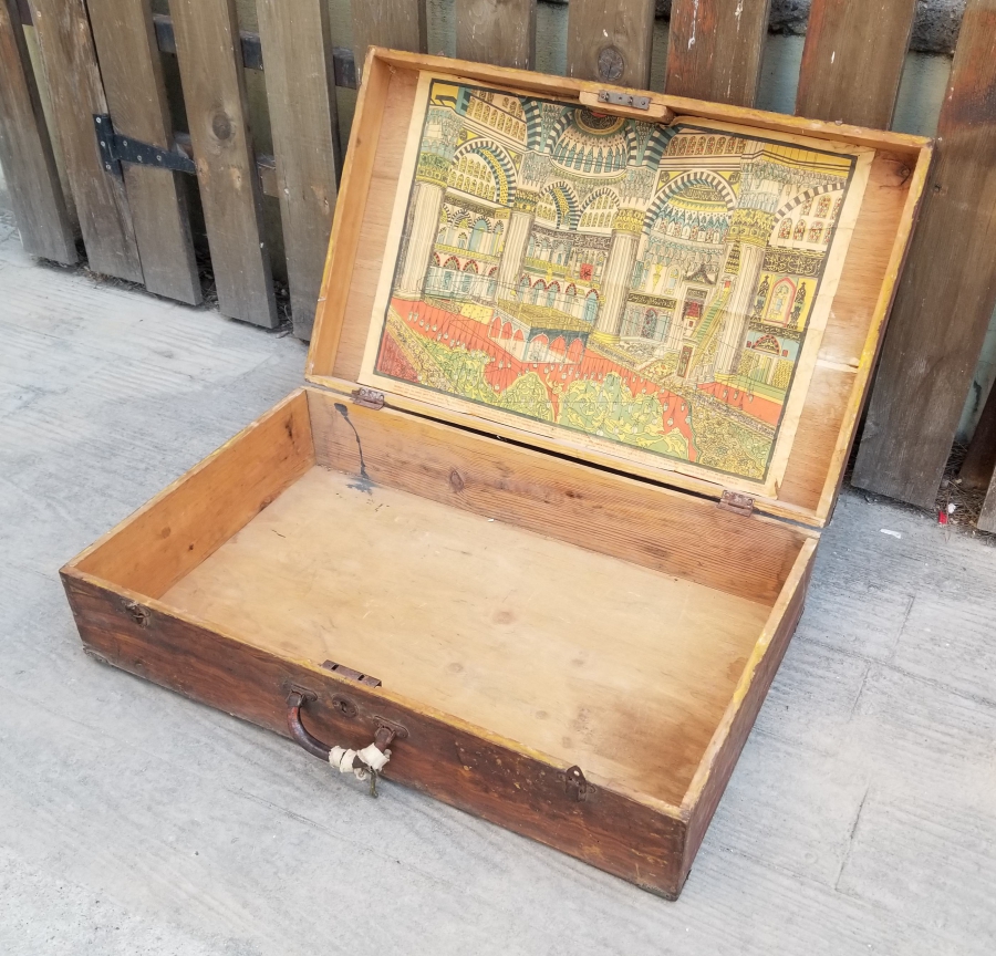 SELİMİYE CAMİ GÖRSELLİ EL YAPIMI ANTİKA AHŞAP ASKER BAVULU