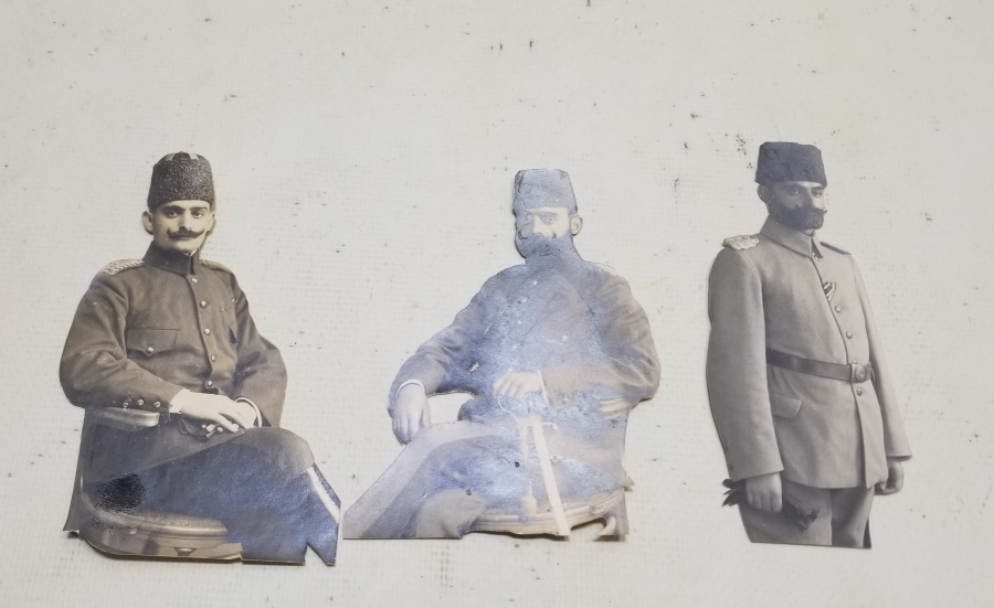 MEHMET REŞAT HAN'IN YAVERİ MEHMET REMZİ PAŞA'YA AİT 4 ADET KESİLMİŞ FOTOĞRAF