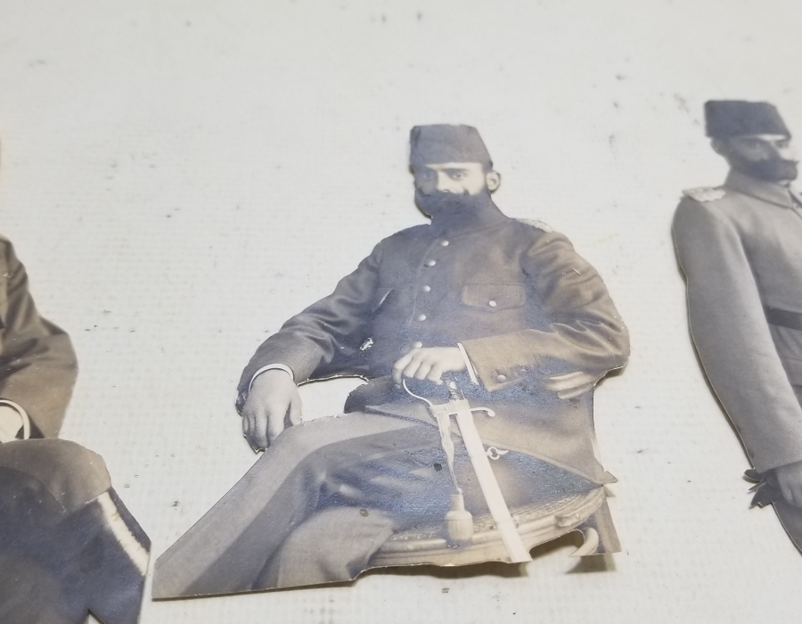 MEHMET REŞAT HAN'IN YAVERİ MEHMET REMZİ PAŞA'YA AİT 4 ADET KESİLMİŞ FOTOĞRAF