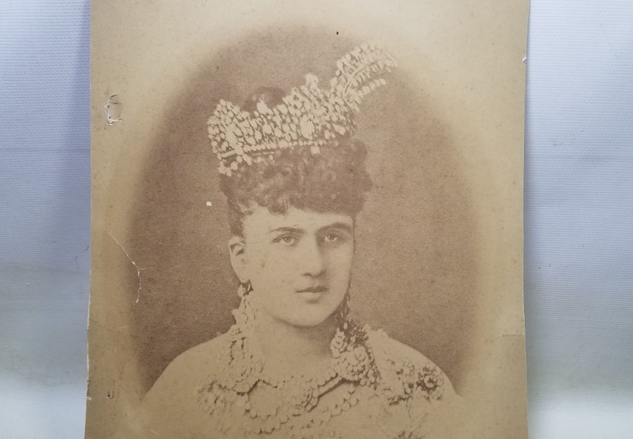 ABDÜLMECİD HAN'IN KIZINA AİT BÜYÜK BOY ORİJİNAL HANEDAN FOTOĞRAFI