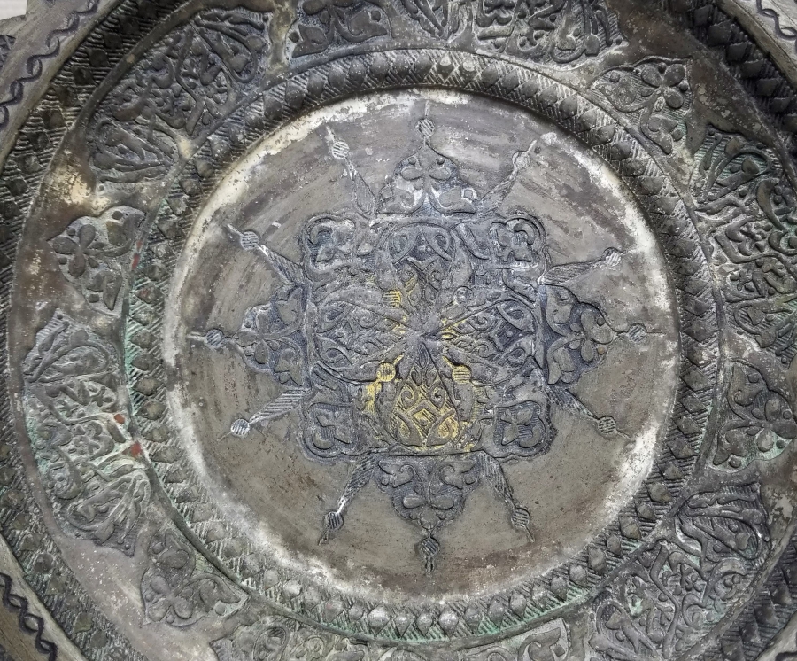 İÇİ AYETLERLE BEZELİ VE USTA DAMGALI OSMANLI DÖNEMİ BAKIR TABAK