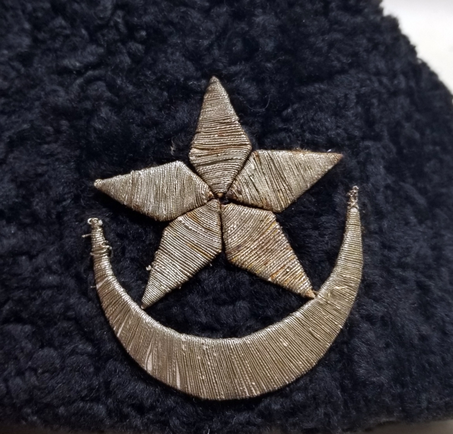 ÜZERİ SIRMALI AY YILDIZLI NADİR TİPTE OSMANLI DÖNEMİ ASKERİ ÖĞRENCİ KALPAĞI