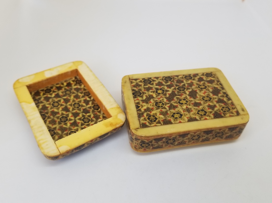 HATEM İŞİ ANTİKA KAPAKLI KUTU