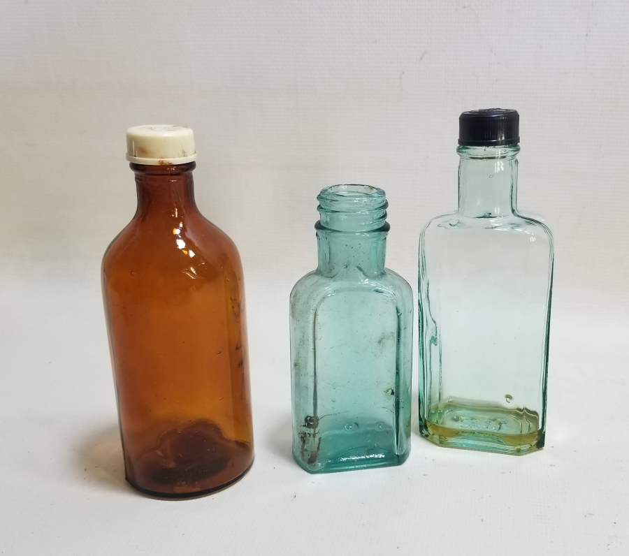 ANTİKA İLAÇ ŞİŞELERİ LOTU
