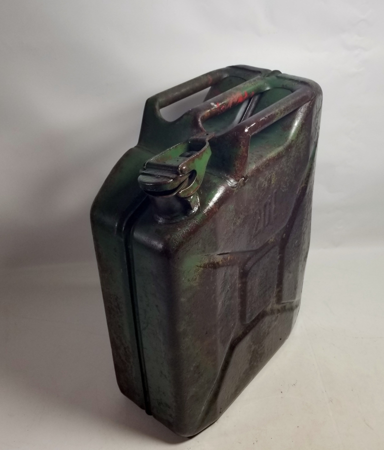 1969 TARİHLİ ANTİKA BENZİN BİDONU