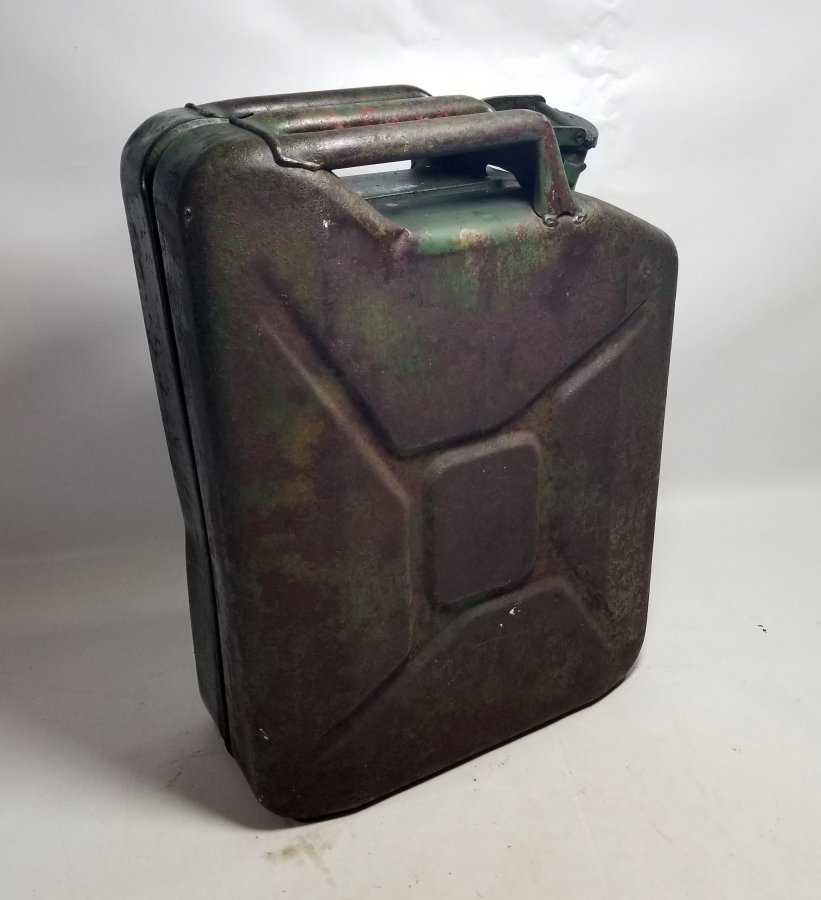 1969 TARİHLİ ANTİKA BENZİN BİDONU