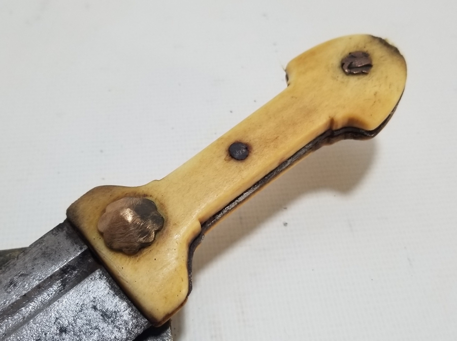 ORİJİNAL KININDA KEMİK SAPLI NADİR ÇERKES KAMASI