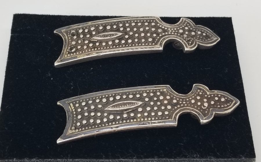 SAVATLI VE KABARTMA İŞÇİLİKLİ OSMANLI DÖNEMİ GÜMÜŞ ÇERKES KEMER TOKASI