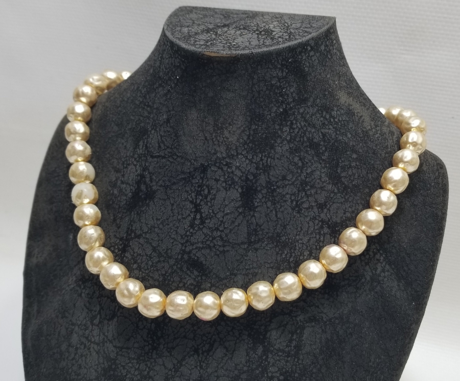 İNCİ GÖRÜNÜMLÜ BİJUTERİ GERDANLIK