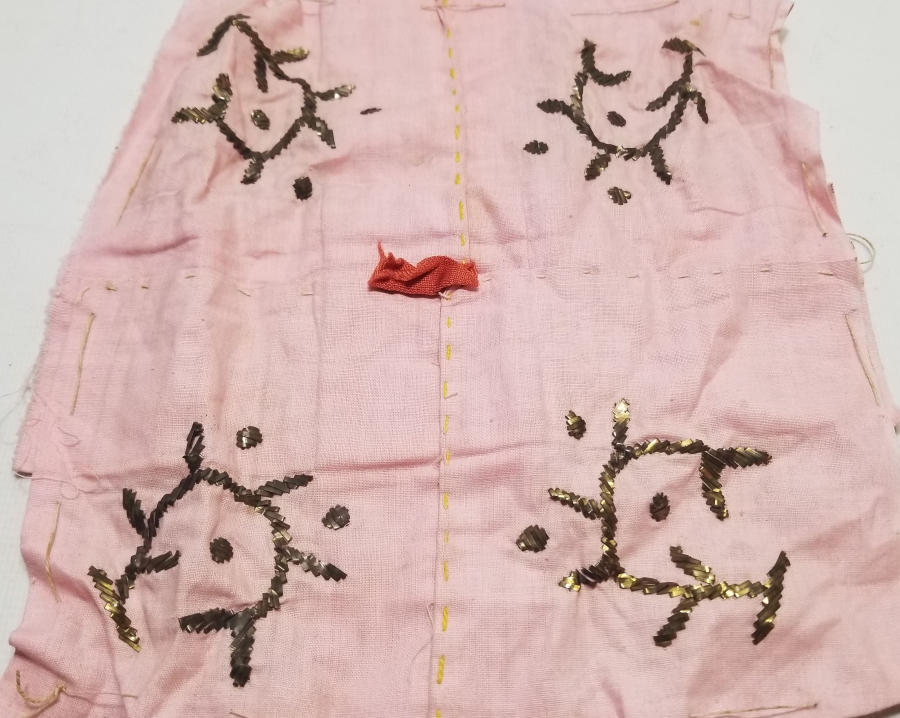 ÜZERİ OSMANLICA YAZILI OSMANLI DÖNEMİ TELKIRMA İŞÇİLİKLİ SÖZ MENDİLİ