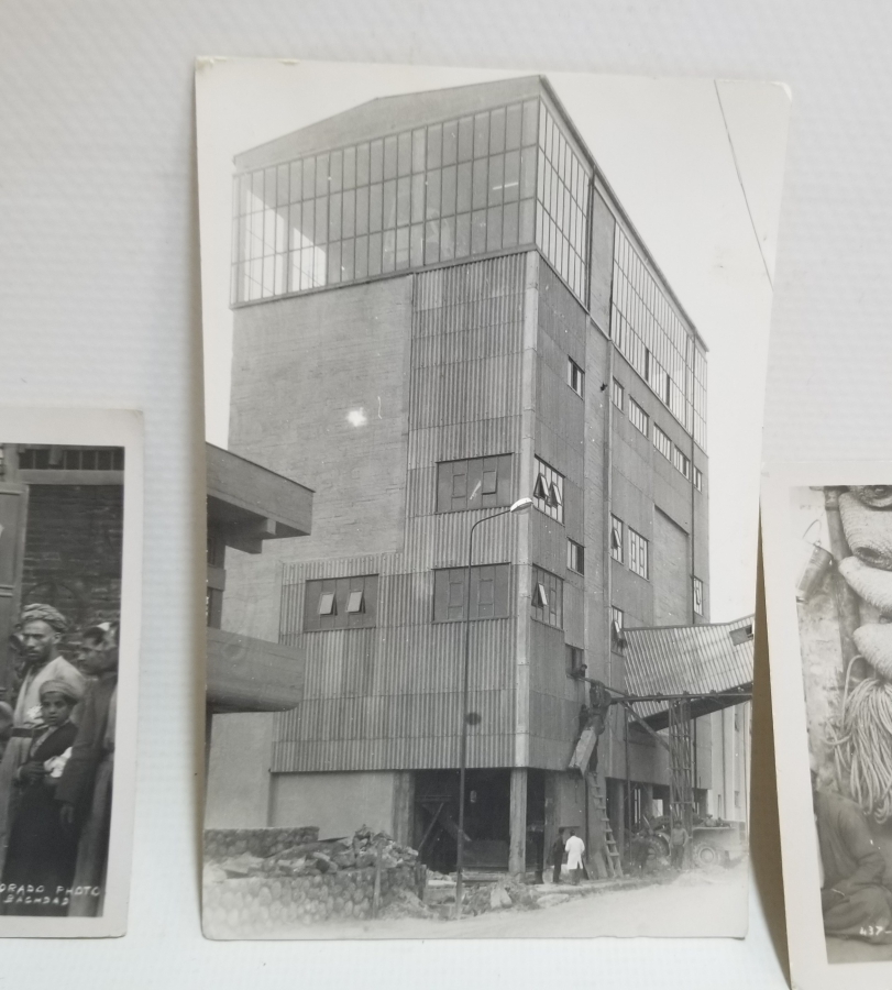 TOPKAPI ŞİŞECAM VE BAKIRCILAR-SEPETÇİLER GÖRSELLİ SİYAH-BEYAZ FOTOĞRAF