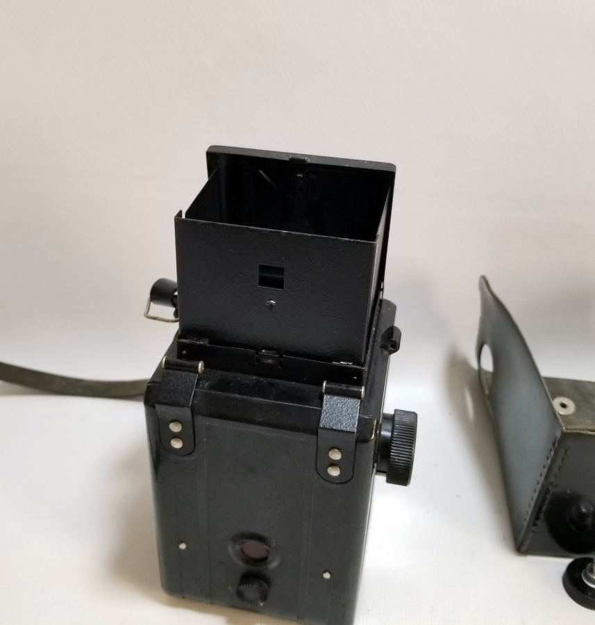 ORİJİNAL DERİ KUTUSUNDA ANTİKA LUBİTEL 2 MARKA FOTOĞRAF MAKİNESİ