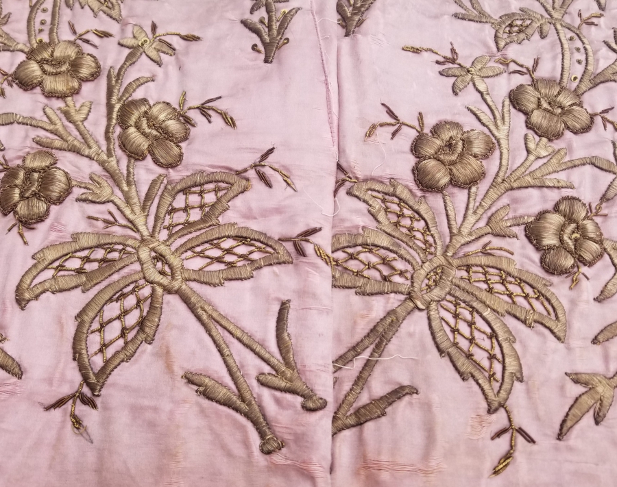 ALTIN SIRMA İŞÇİLİKLİ OSMANLI DÖNEMİ SECCADE