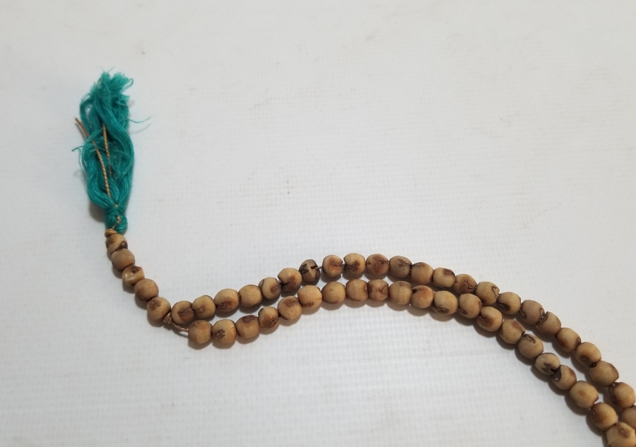 HURMA ÇEKİRDEĞİNDEN YAPILMIŞ OSMANLI DÖNEMİ NAMAZ TESPİHİ