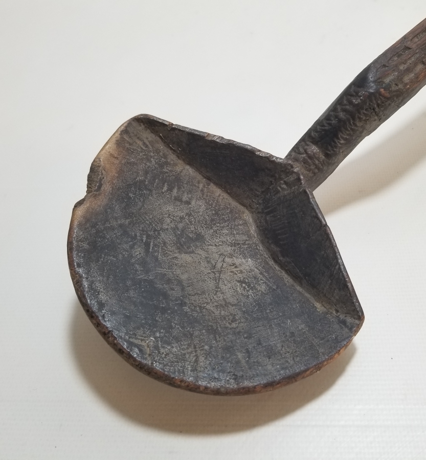 TAMAMI İŞLEMELİ OSMANLI DÖNEMİ NADİR AHŞAP TEKKE İŞİ AŞURE KEPÇESİ