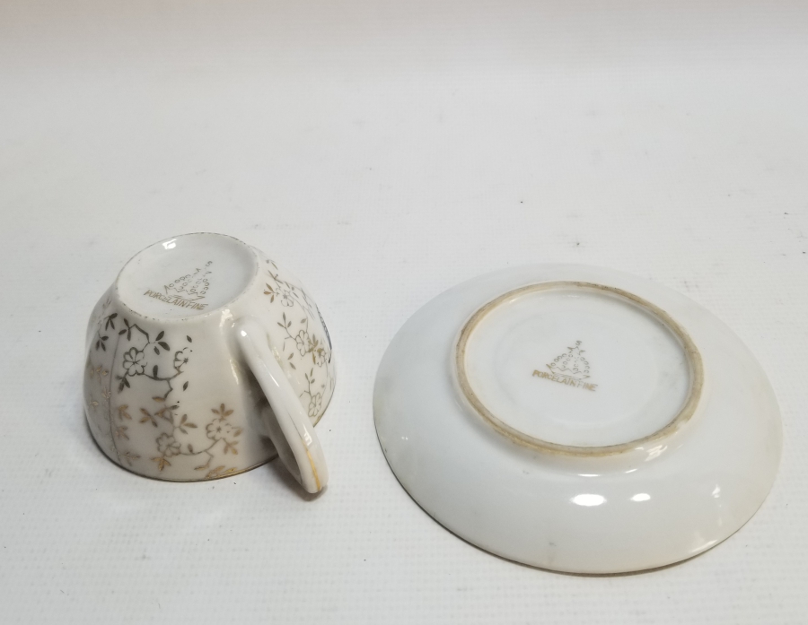 ANTİKA PORSELEN KAHVE FİNCANI