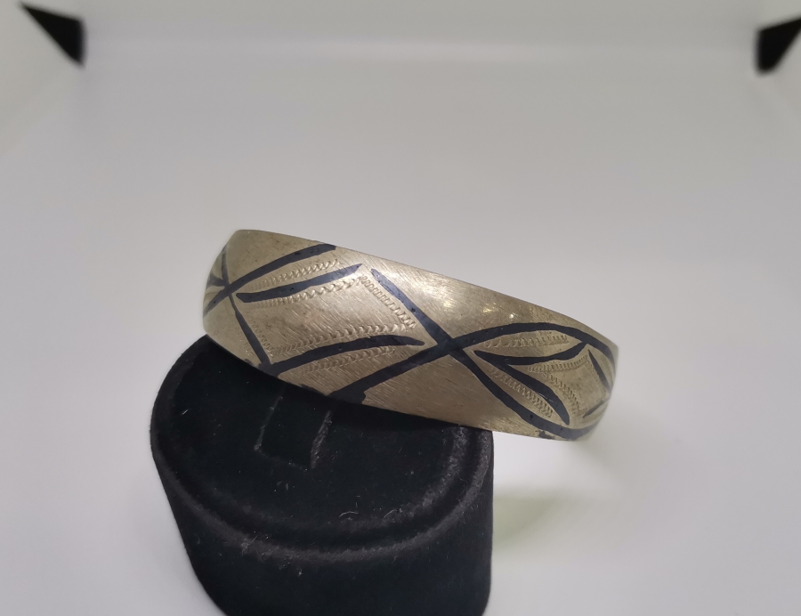 SAVATLI ANTİKA BİLEZİK