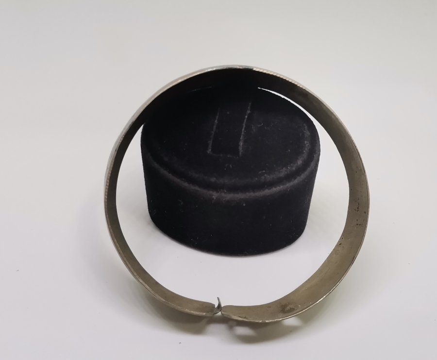 SAVATLI ANTİKA BİLEZİK